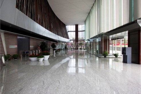 四川北路,地标建筑,中信广场精装办公室出租,高区落地窗!特价